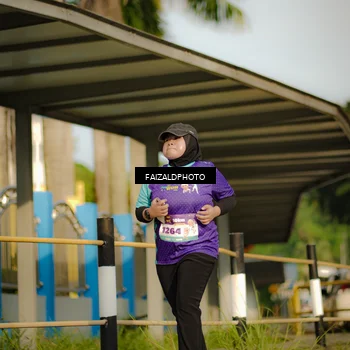 Runner Photo 8295354