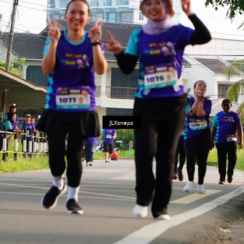 Runner Photo 8295356
