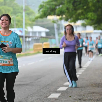 Runner Photo 8295357