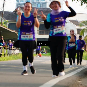 Runner Photo 8295364