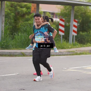 Runner Photo 8295415