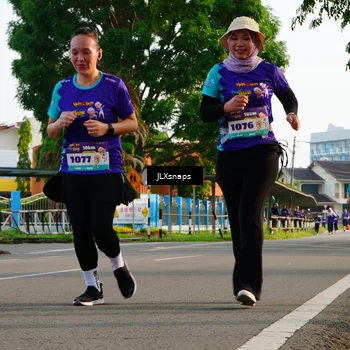 Runner Photo 8295420