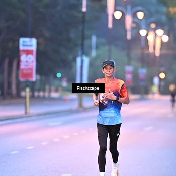 Runner Photo 8295445