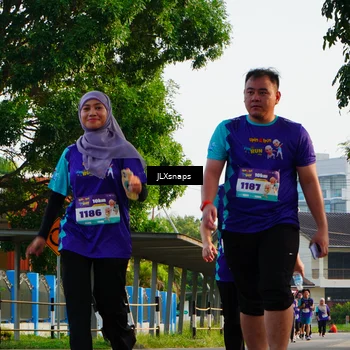 Runner Photo 8295478