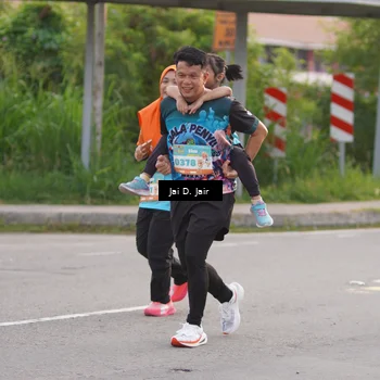 Runner Photo 8295498