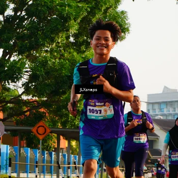 Runner Photo 8295507