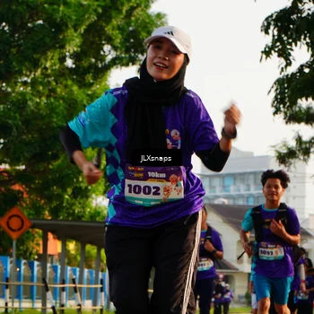 Runner Photo 8295511