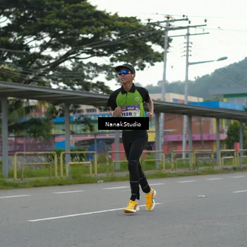 Runner Photo 8295575
