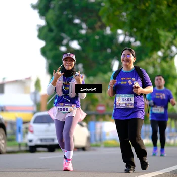 Runner Photo 8295781