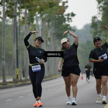 Runner Photo 8295944