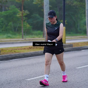 Runner Photo 8296014