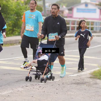 Runner Photo 8296029