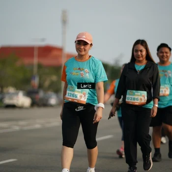 Runner Photo 8296038