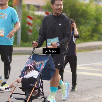 Runner Photo 8296053