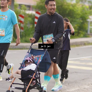 Runner Photo 8296077