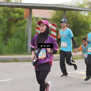 Runner Photo 8296100