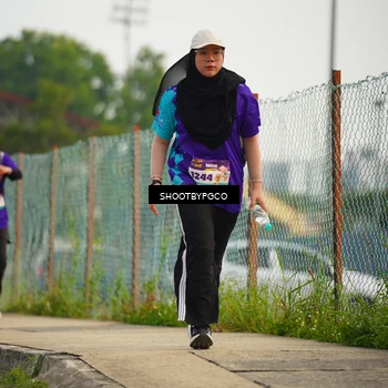Runner Photo 8296102