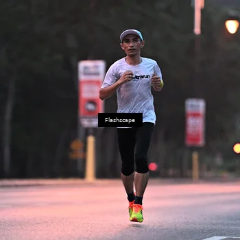 Runner Photo 8296103