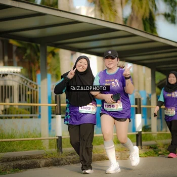 Runner Photo 8296145