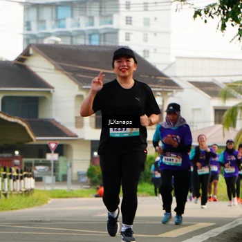 Runner Photo 8296251
