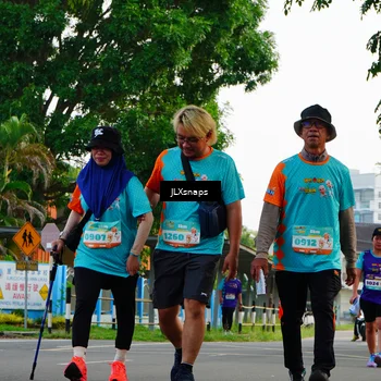 Runner Photo 8296285