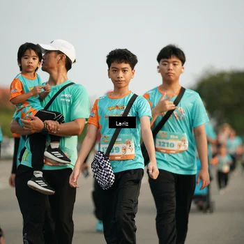 Runner Photo 8296295