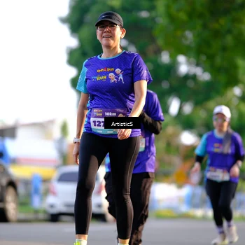 Runner Photo 8296298