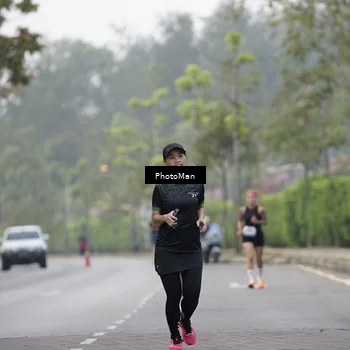 Runner Photo 8296301