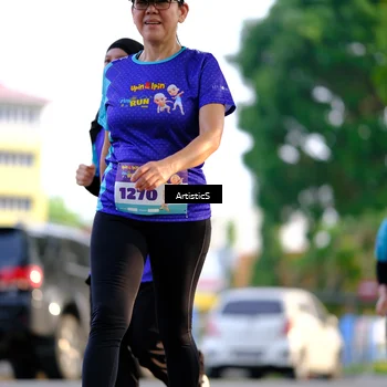 Runner Photo 8296321