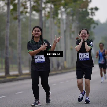 Runner Photo 8296332