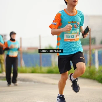 Runner Photo 8296397