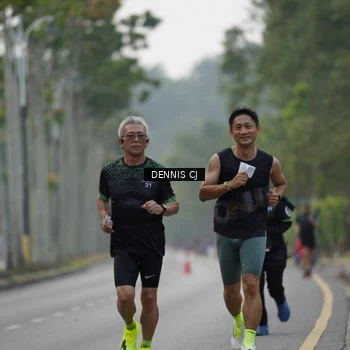 Runner Photo 8296406
