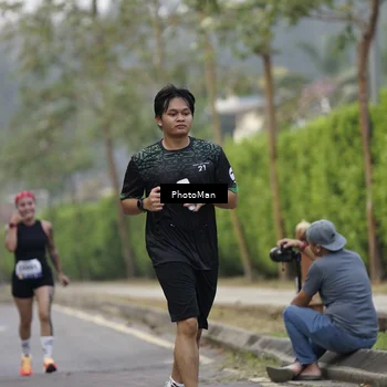 Runner Photo 8296431