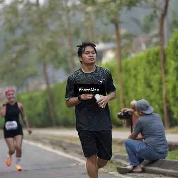 Runner Photo 8296445