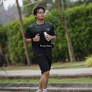 Runner Photo 8296477