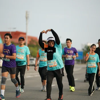 Runner Photo 8296496
