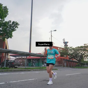 Runner Photo 8296542