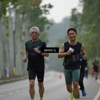 Runner Photo 8296575