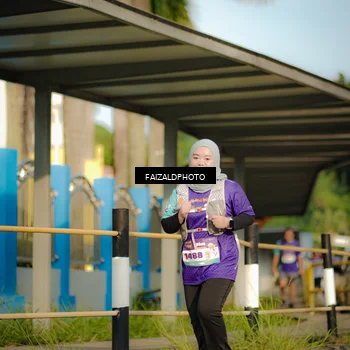 Runner Photo 8296603