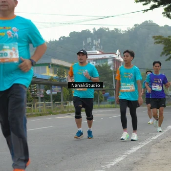 Runner Photo 8296628