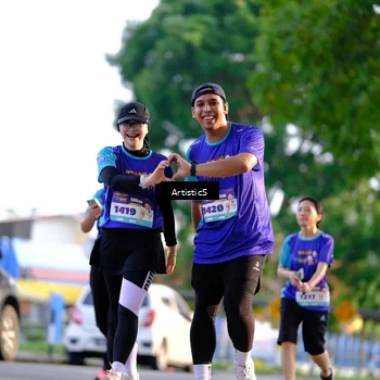 Runner Photo 8296644