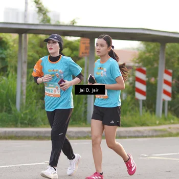 Runner Photo 8296665