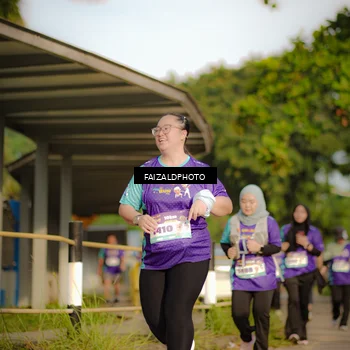 Runner Photo 8296675