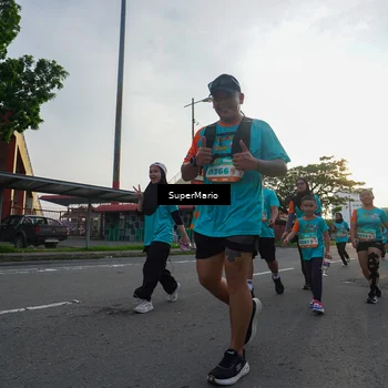 Runner Photo 8296689