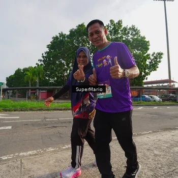 Runner Photo 8296699