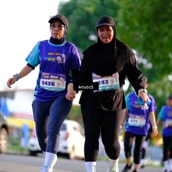 Runner Photo 8296704