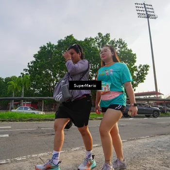 Runner Photo 8296737