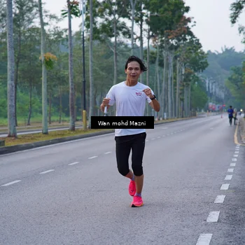 Runner Photo 8296738