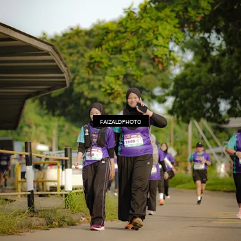 Runner Photo 8296743
