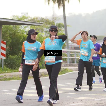 Runner Photo 8296791